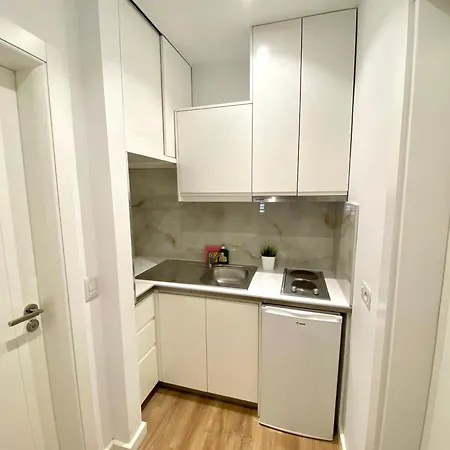 Aquamarine Apartment *